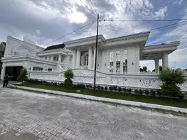 Dijual Rumah Mewah di Jalan Soekarno Hatta Pekanbaru Riau