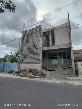 JUAL KOS BARU BU PINGGIR JALAN RAYA NEMPEL KAMPUS JOGJA 10 kamar