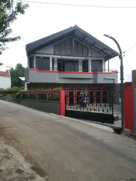 Jual murah Villa Mainroad Ujung Berung Cijamber