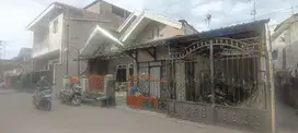 Di jual rumah siap huni cocok untuk buka toko  di jatihandap