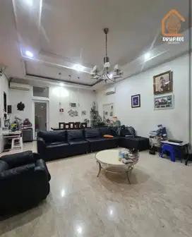 DIJUAL RUMAH BAGUS DAAN MOGOT BARU JAKARTA BARAT