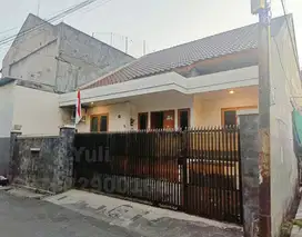 Dijual Rumah Siap Pakai Daerah Pecinan Semarang Tengah
