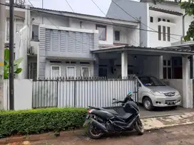 Turun harga di  jual cepat Rumah bintaro sektor  2