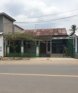 Rumah Strategis Pinggir Jalan Utama Sukatani Purwakarta