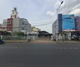 Dijual Tanah Zona Komersil Area Prime di Jl Pahlawan Revolusi Pd Bambu