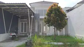 Rumah dijual di Perumahan Mandiri Residence Cluster Tulip E8, Krian