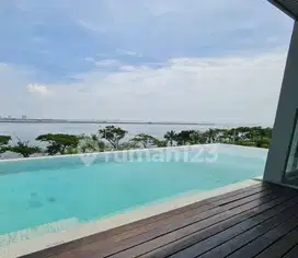 DIJUAL CEPAT RUMAH MEWAH VIEW LAUT DAN POOL, SIAP HUNI PANTAI MUTIARA