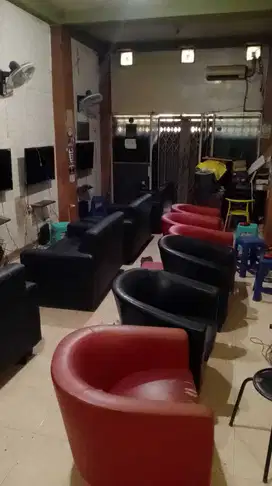 DISEWAKAN RUMAH USAHA 0 JALAN RAYA CEMENGKALANG SIDOARJO