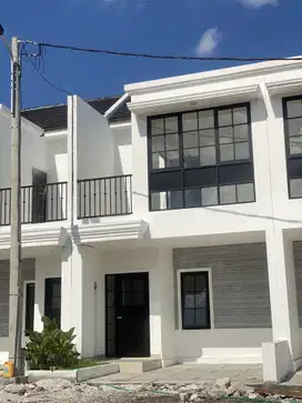 Surabaya rumah siap huni dekat wiyung  american callasic