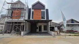 Rumah 2 Lantai Mewah Bonus Kanopi & AC – Cibubur Dekat LRT Cibubur
