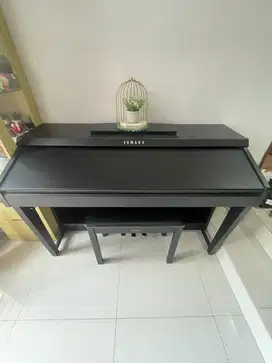 Piano keyboard elektric Clavinova CVP 701