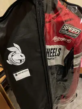 Jaket motor Rabbit and Wheels
