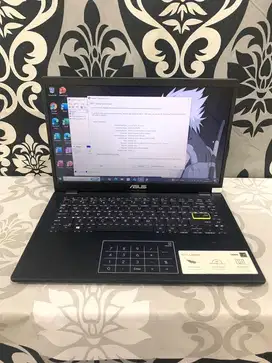 Seharga 2.750JT bisa dapatkan Laptop sebagus ini Laptop Asus E410MA