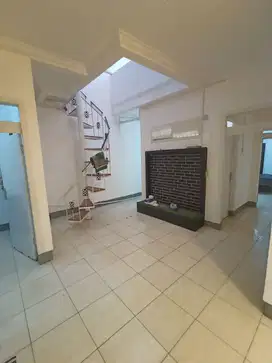 Rumah Lama Murah di Mainroad Sukaluyu