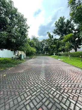 Tanah Graha Family Blok D luas tanah 399m2 hadap Utara