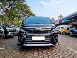 KM 4RB AN PERORANGAN !! TOYOTA VOXY 2.0 AT 2021 HITAM