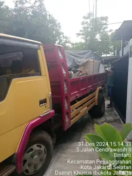 Buang puing pulo gadung