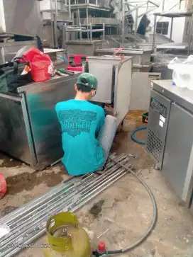 Service AC kulkas showcase under counter chiller freezer mesin cuci