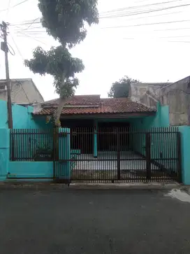 Dikontrakkan rumah luas Sarijadi