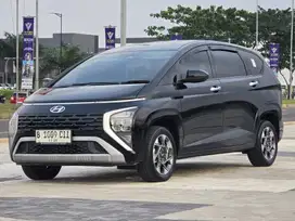 Hyundai Stargazer Prime Automatic 2023 Bensin Hitam Seperti Baru