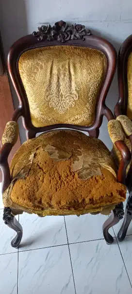 Kursi Jati ukir