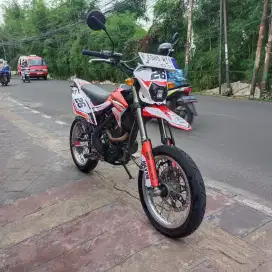 Kawasaki D-Tracker 2019 Bagus Lengkap Mesin Aluss