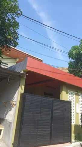 Rumah 2 lantai disewakan