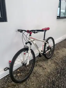Sepeda Gunung MTB Reebok Chameleon 27,5.