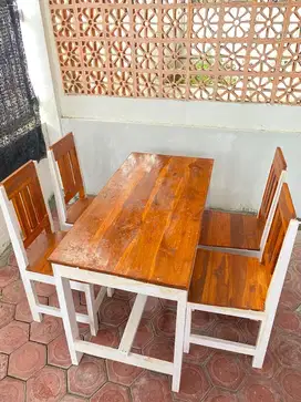 Meja Makan Lamongan Kayu