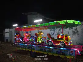 jual odong kereta panggung fiber karakter asli pabrik wahana