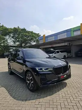 Bmw X7  2023/2022 New model , hitam