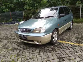 KIA Carens 2000 hijau matic