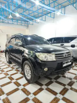 TOYOTA FORTUNER G A/T DIESEL