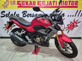 CB 150R 2022 plat W