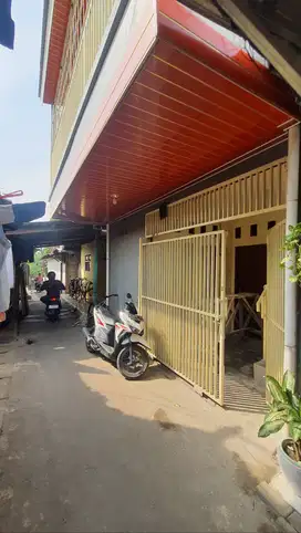 Rumah 2 Lantai Siap Huni di Pondok Kelapa – 4KT, 3KM, Akses Mudah!