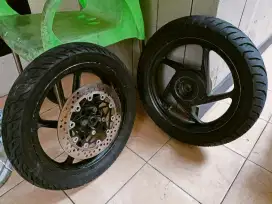 Velg motor metic R14 + Ban