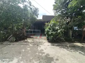Rumah dengan Tanah yang Cukup Luas di Bumi Asri Mekar Rahayu