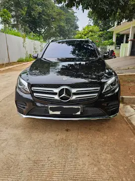 Mercedes Benz GLC 200 AMG Line Hitam