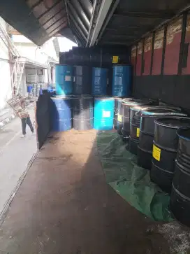 JERIGEN BIRU 30 LT  & DRUM 200 LT