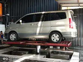 Nissan Serena 2004 Bensin