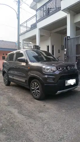 Suzuki Spresso AGS/matic th 2022 km 30rban mobil istimewa