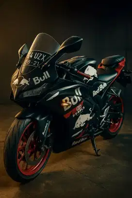 Suzuki GSX 150R 2022 | Keyless | Diablo Rosso | Red Bull Look