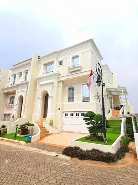 DISEWAKAN RUMAH CANTIK 2 LANTAI DI CAMDEN JAKARTA BARAT