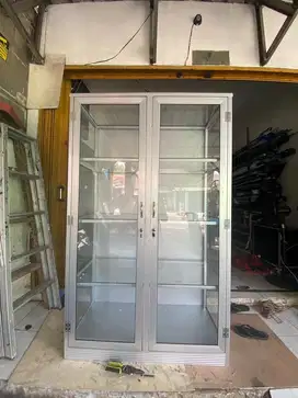 jual etalase lemari  baru