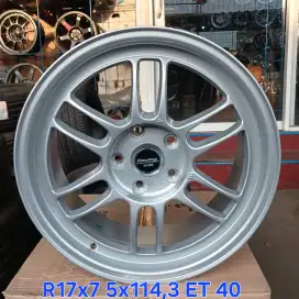 Enkei Rpf1 ring 17x7 pcd 5x114,3 ET 40 innova camry xpander