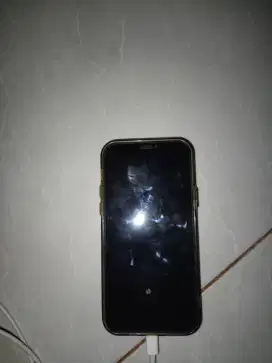 iPhone 12 lengkap