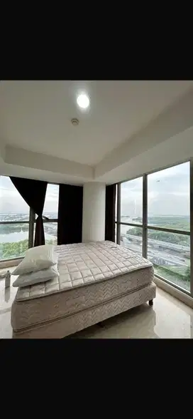 APARTEMENT GOLD COAST LUAS 90M 2BR FURNISH RAPIH,VIEW LAUT N JEMBATAN