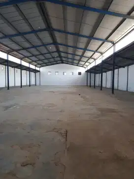 Disewakan gudang Jln. Holis LT/LB : 1700/1100m2