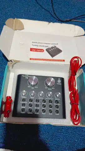 Mixer mini live streaming microphone BT V8
jual aja masih segel