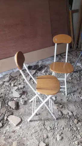 Kursi santai mini satu pasang